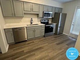 25 Bashford Rd in Raleigh, NC - Building Photo