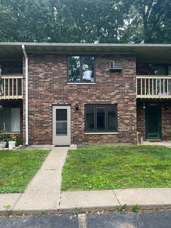 10411 Portage Rd in Portage, MI - Building Photo - Building Photo