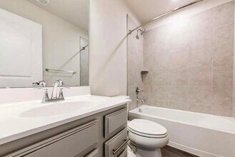 1124 Dovetail Cir in Fredericksburg, VA - Building Photo - Building Photo