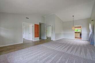 7732 Bolo Pl in Carlsbad, CA - Building Photo - Building Photo