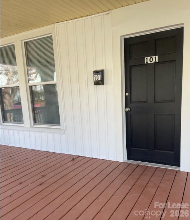 711 S Jackson St in Salisbury, NC - Building Photo - Building Photo