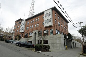Gilbert House Apartments in Seattle, WA - Foto de edificio - Building Photo
