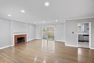 13921 Daphne Ave in Gardena, CA - Building Photo - Building Photo