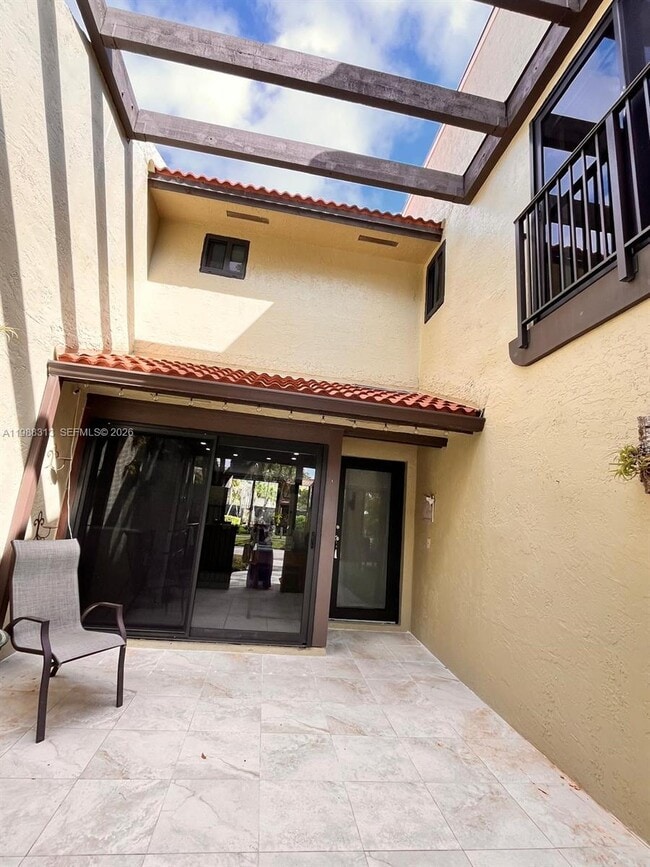 9974 Costa Del Sol Blvd in Doral, FL - Building Photo - Building Photo