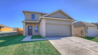 176 Docile Lp in San Marcos, TX - Building Photo