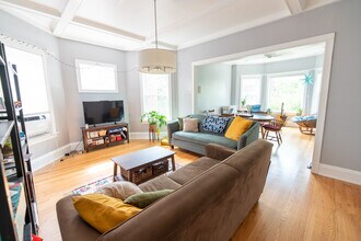 1460 W Foster Ave in Chicago, IL - Building Photo - Building Photo