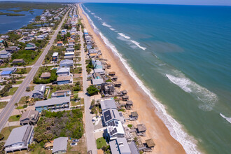 6949 S Atlantic Ave in New Smyrna Beach, FL - Building Photo - Building Photo