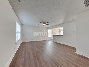 109 Peterborough Dr in Mooresville, NC - Foto de edificio - Building Photo