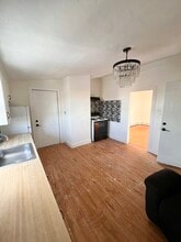 10 Hodges Ave in Taunton, MA - Building Photo - Building Photo