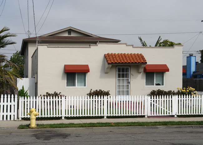 86-88 S Santa Cruz St in Ventura, CA - Foto de edificio - Building Photo