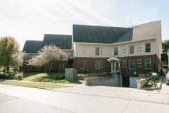 220 River St
