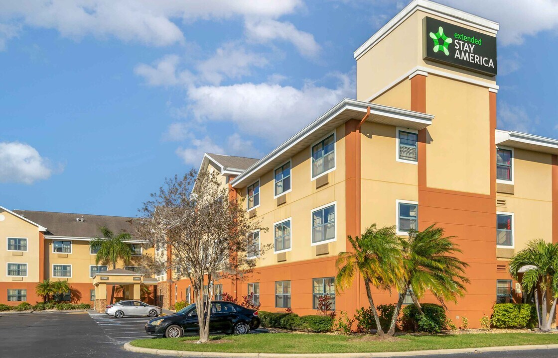 Furnished Studio-St. Petersburg - Clearwat in Clearwater, FL - Building Photo
