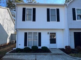 462 Peachtree Ridge Dr NW in Lawrenceville, GA - Building Photo