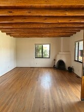 1361 Santa Rosa Dr in Santa Fe, NM - Foto de edificio - Building Photo