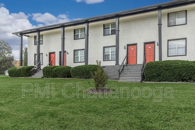 property at 985 Cross St