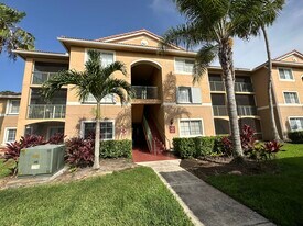3643 NW Mediterranean Ln in Jensen Beach, FL - Building Photo