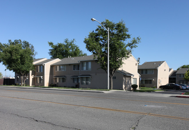 Kings River Apartments in Lemoore, CA - Building Photo - Building Photo