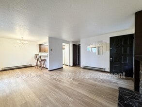 63 Galen St in Lake Oswego, OR - Building Photo - Building Photo