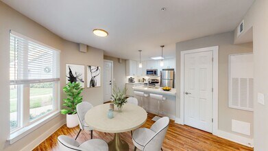 Regency Place in Raleigh, NC - Building Photo - Building Photo