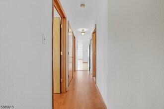 87 Cottage St in Bayonne, NJ - Building Photo - Building Photo