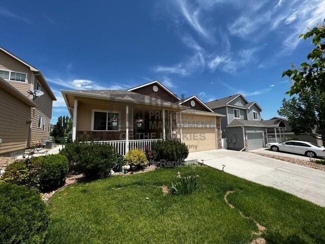 property at 2214 Ballard Ln