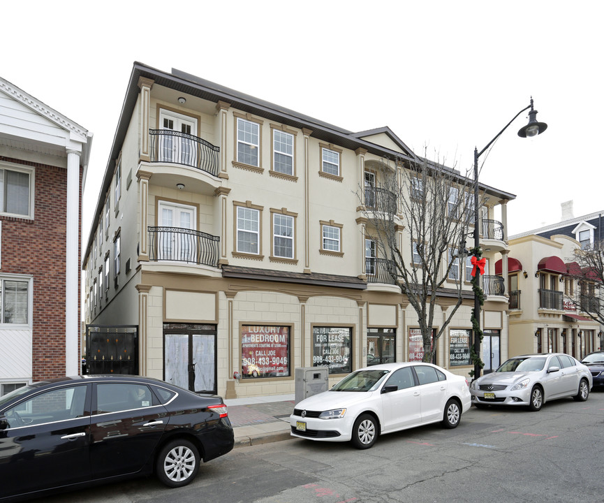 75 Main Street in Woodbridge, NJ - Building Photo