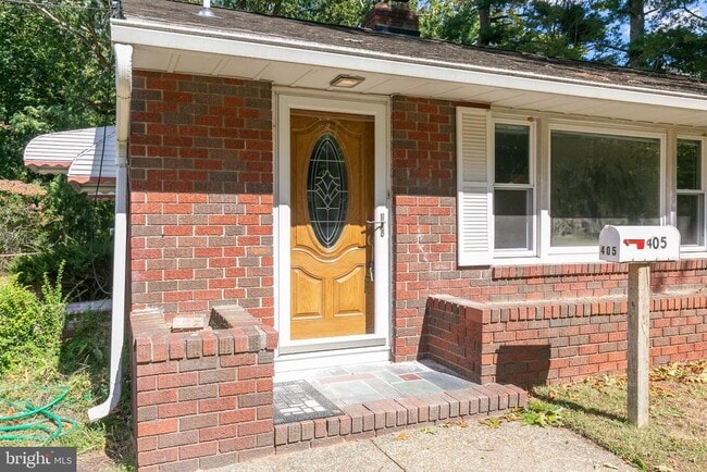 property at 405 Hamilton Rd