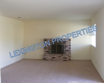 1124 Hampton Rd in Sacramento, CA - Building Photo - Building Photo