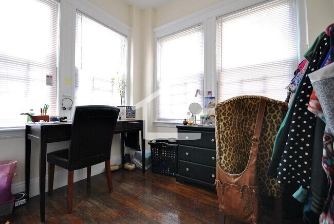 18 Melvin Ave, Unit 8 in Boston, MA - Building Photo - Building Photo