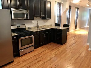 806 S Leavitt St in Chicago, IL - Building Photo - Building Photo