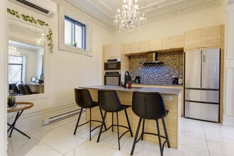 3831 R. Saint-Denis in Montréal, QC - Building Photo - Building Photo