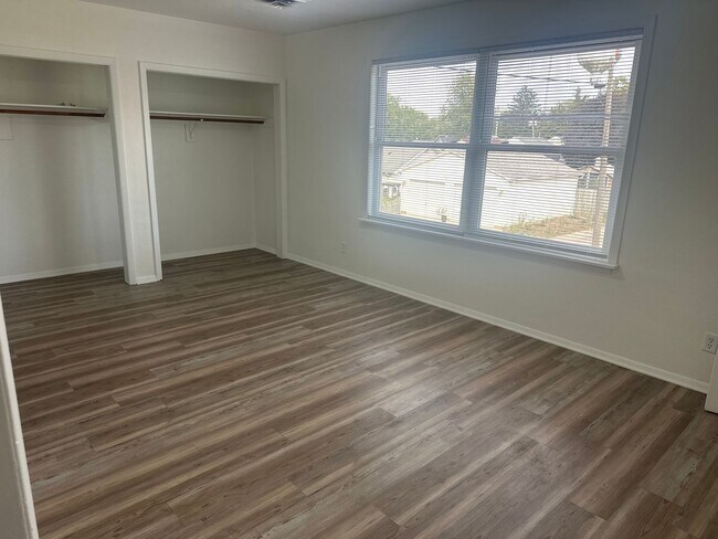 4907 N Illinois Ave in Peoria Heights, IL - Building Photo - Building Photo