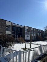 3940 Jackman Rd in Toledo, OH - Building Photo