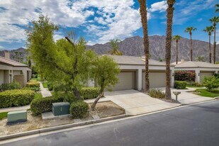 54635 Shoal Creek in La Quinta, CA - Building Photo