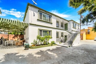 3379 Herman Ave, Unit 3379 and Half in San Diego, CA - Building Photo - Building Photo