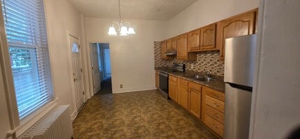 15 S 2nd St-Unit -Apt 1 in Lebanon, PA - Building Photo - Building Photo