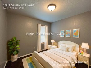 1051 Sundance Fort in San Antonio, TX - Building Photo - Building Photo
