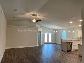 5184 Peach Dr in Milton, FL - Building Photo - Building Photo