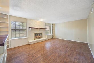 553 Trailcrest Dr in Garland, TX - Building Photo - Building Photo