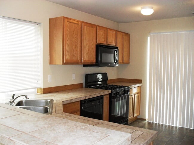 235 Ferndale Ave NE in Renton, WA - Building Photo - Building Photo