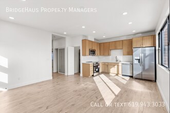 3248 Clairemont Dr in San Diego, CA - Building Photo - Building Photo