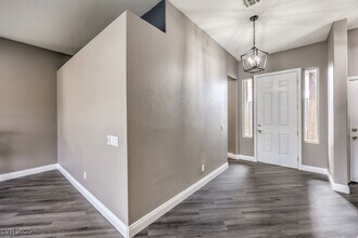 10575 Regal Stallion Ave in Las Vegas, NV - Building Photo - Building Photo