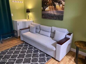 6 Lakeshore Ct in Crossville, TN - Building Photo - Building Photo