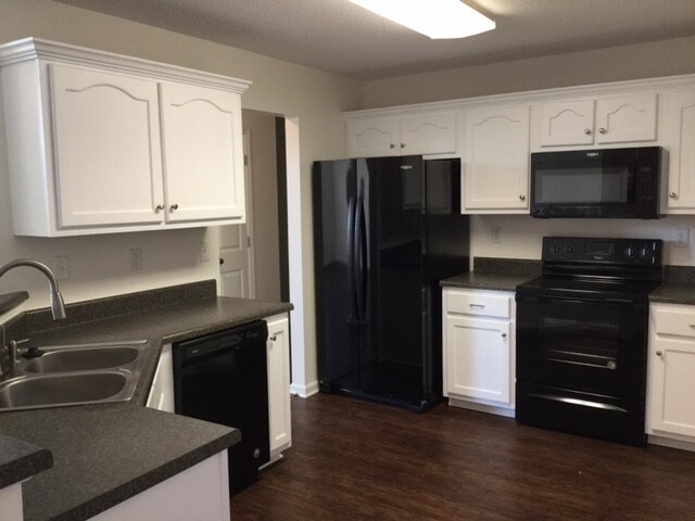 4288 Genevieve Dr in Southaven, MS - Building Photo - Building Photo