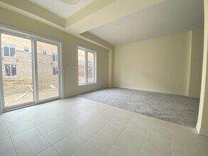 11 Garlent Ave in Hamilton, ON - Building Photo - Building Photo