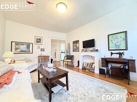 239 Kelton St, Unit 7 in Boston, MA - Building Photo