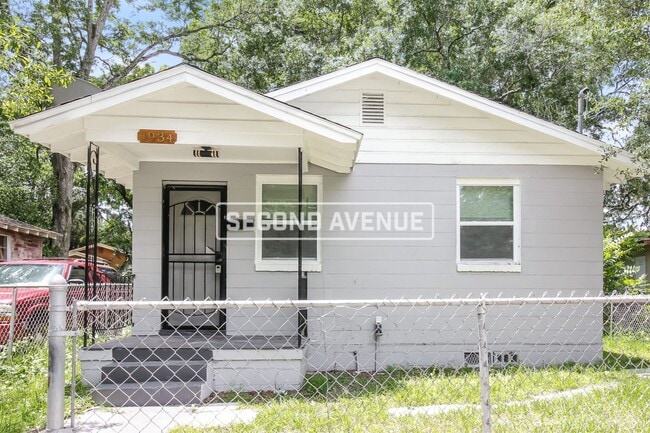 property at 1934 Ella St