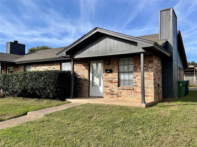 5623 Hearthwood Ct in Arlington, TX - Building Photo