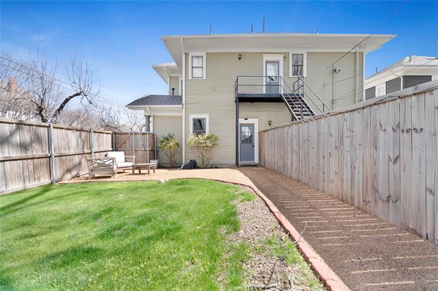 301 S Edgefield Ave in Dallas, TX - Building Photo - Building Photo