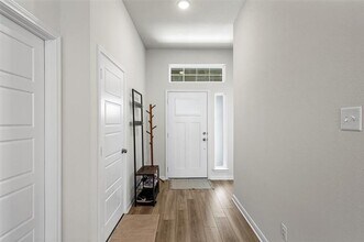 3401 Beutel Rd in Lorena, TX - Building Photo - Building Photo